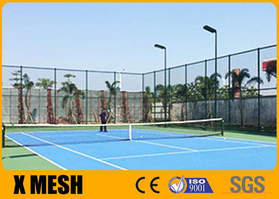 टेनिस कोर्ट पर 3.0 मिमी जस्तीकृत पीवीसी लेपित साइक्लोन चेन वायर फेंसिंग पैनल