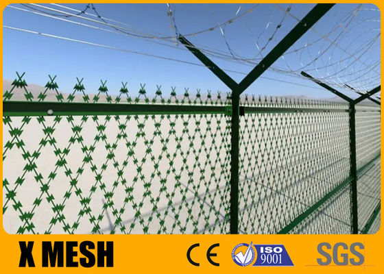 ASTM मानक Bto-22 वेल्डेड रेजर वायर मेष का उपयोग हवाई अड्डों और सैन्य ठिकानों में किया जाता है